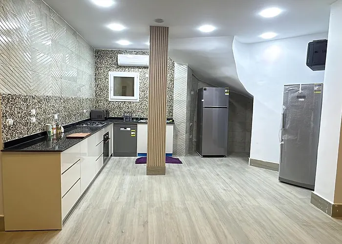 Maya Mia Boutique 3*